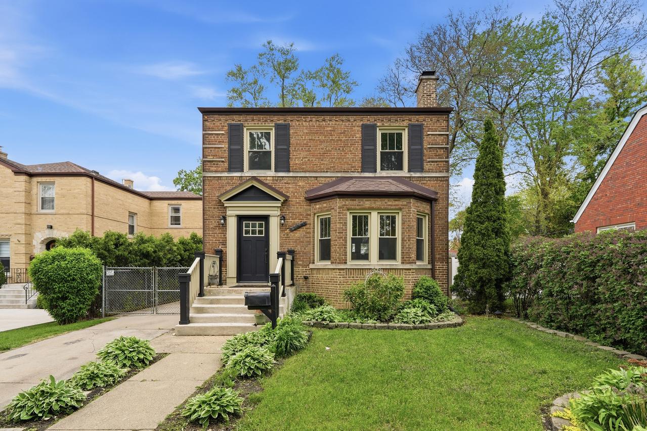 11412 S Oakley Ave., Chicago, IL 60643