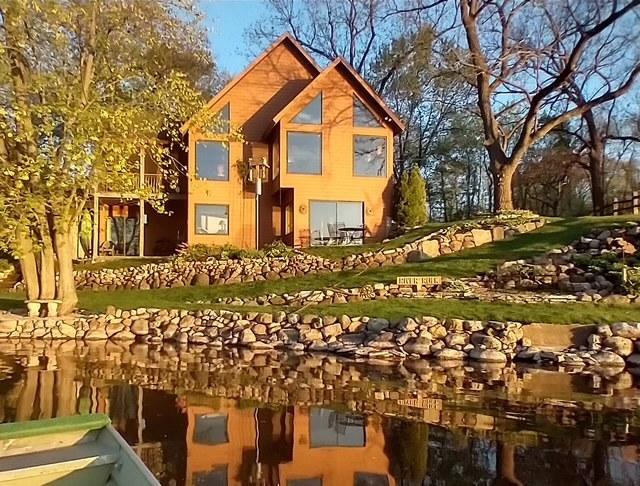 8533 Van Emmon Rd., Yorkville, IL 60560