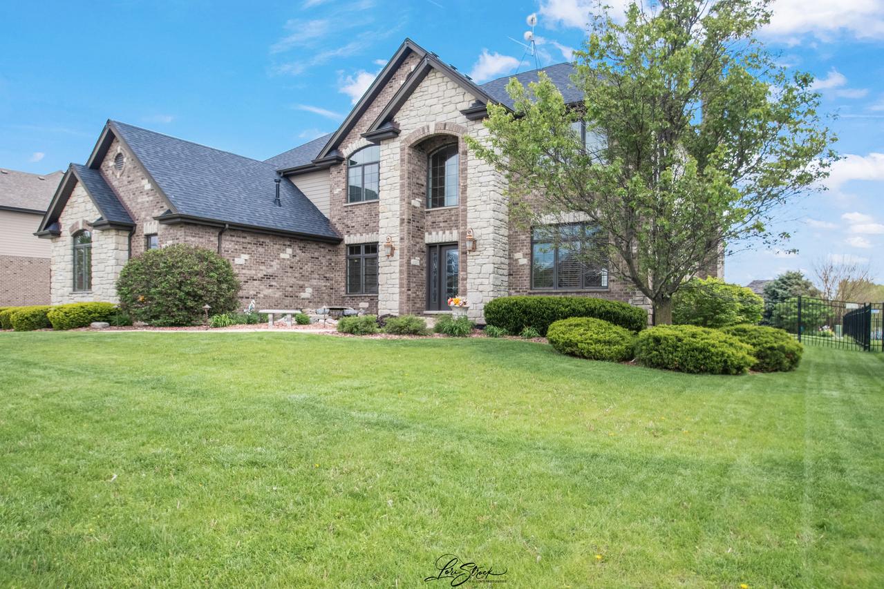 24141 S Sunset Lakes Dr., Manhattan, IL 60442