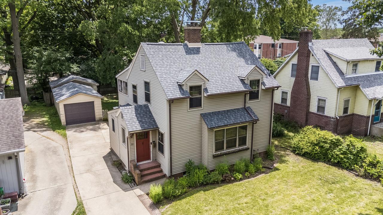 313 E Washington St., Urbana, IL 61801
