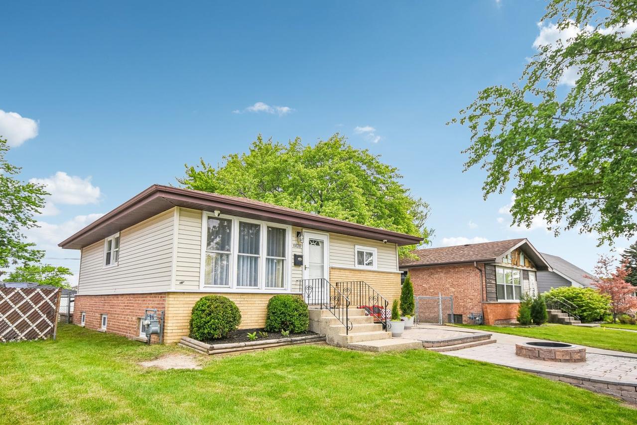 4428 Lisa Ln., Oak Forest, IL 60452
