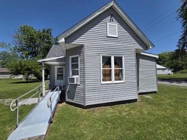 208 Burkett St., Benton, IL 62812