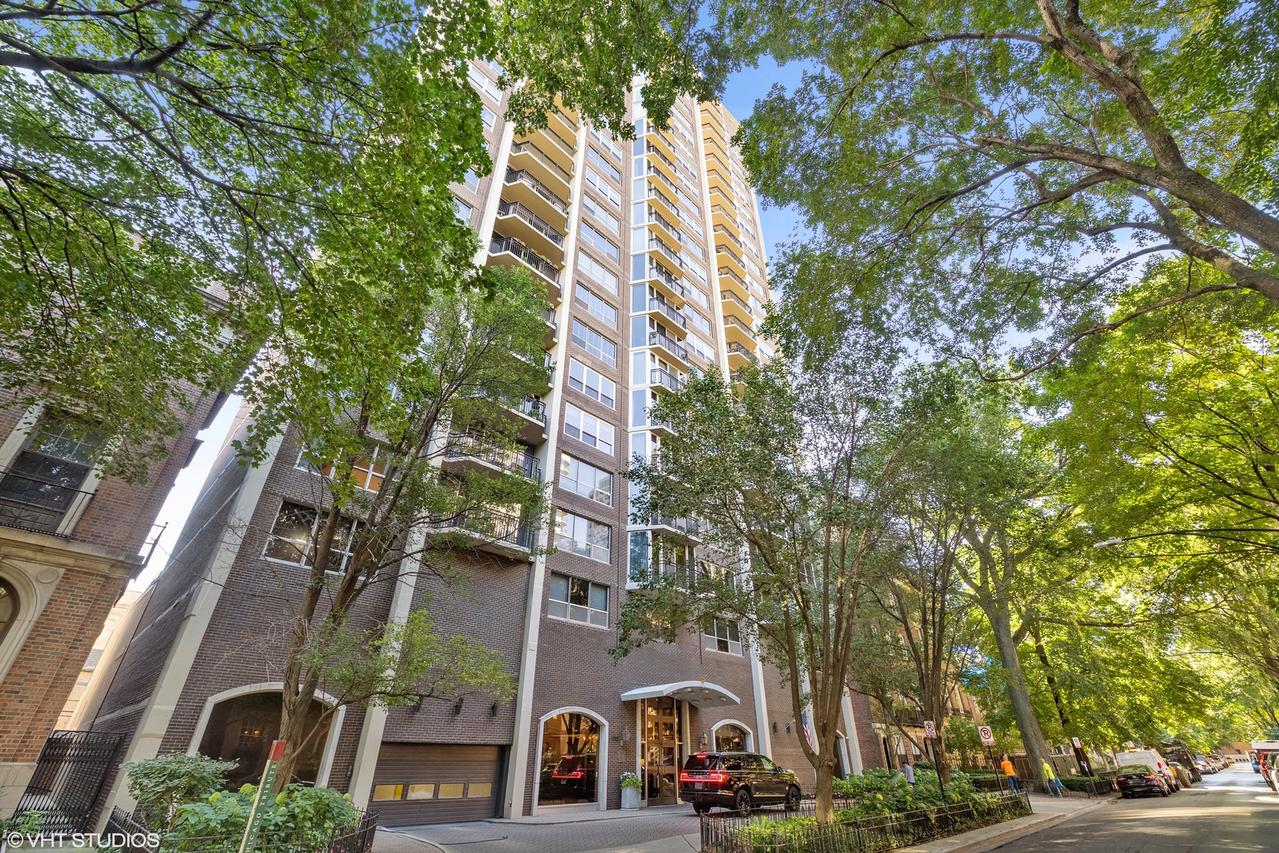 1515 N Astor St. #17BC, Chicago, IL 60610