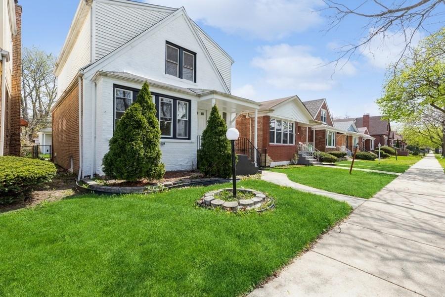 10429 S Indiana Ave., Chicago, IL 60628