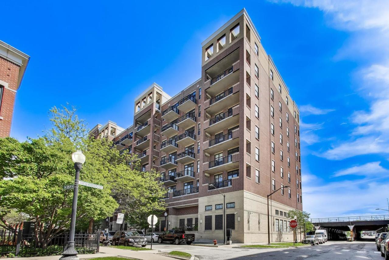 833 W 15th Pl. #506, Chicago, IL 60608