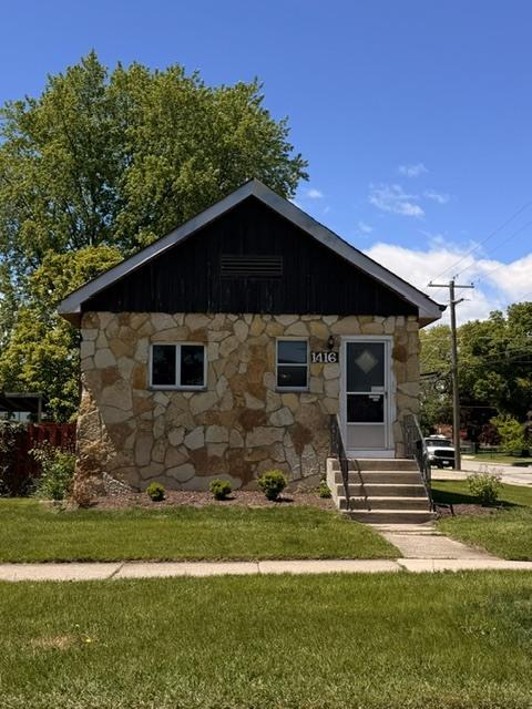 1416 N 36th Ave., Melrose Park, IL 60160