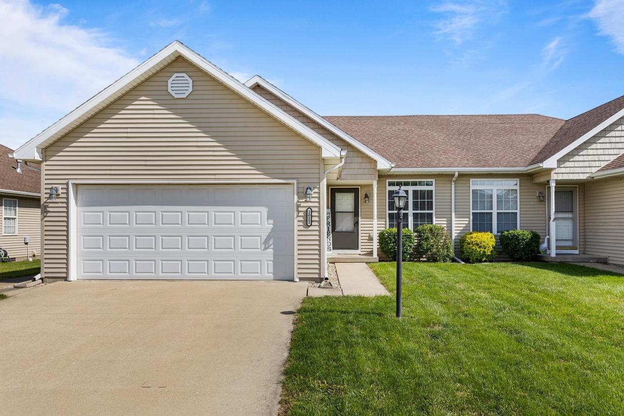 2022 Macon St., Mahomet, IL 61853