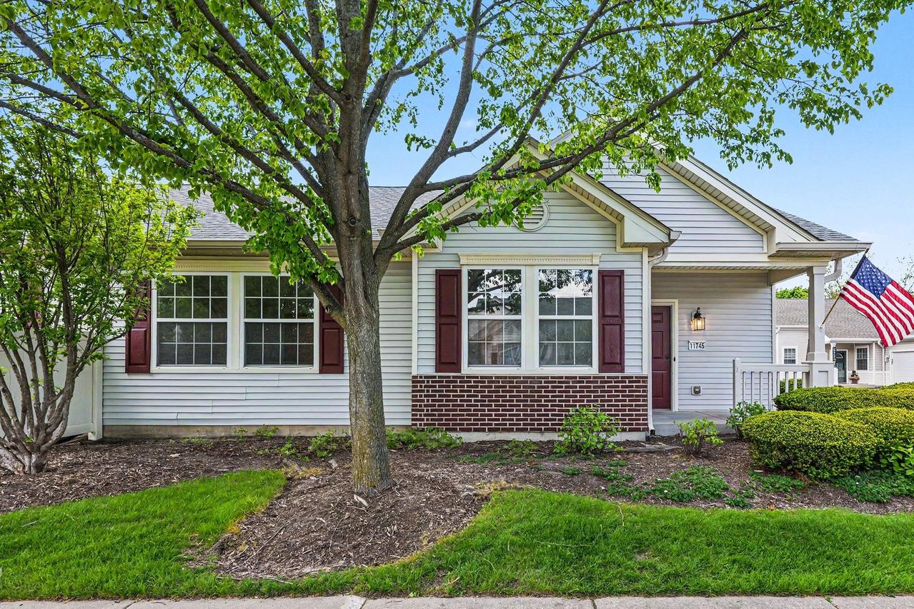 11745 River Terrace Ln., Huntley, IL 60142