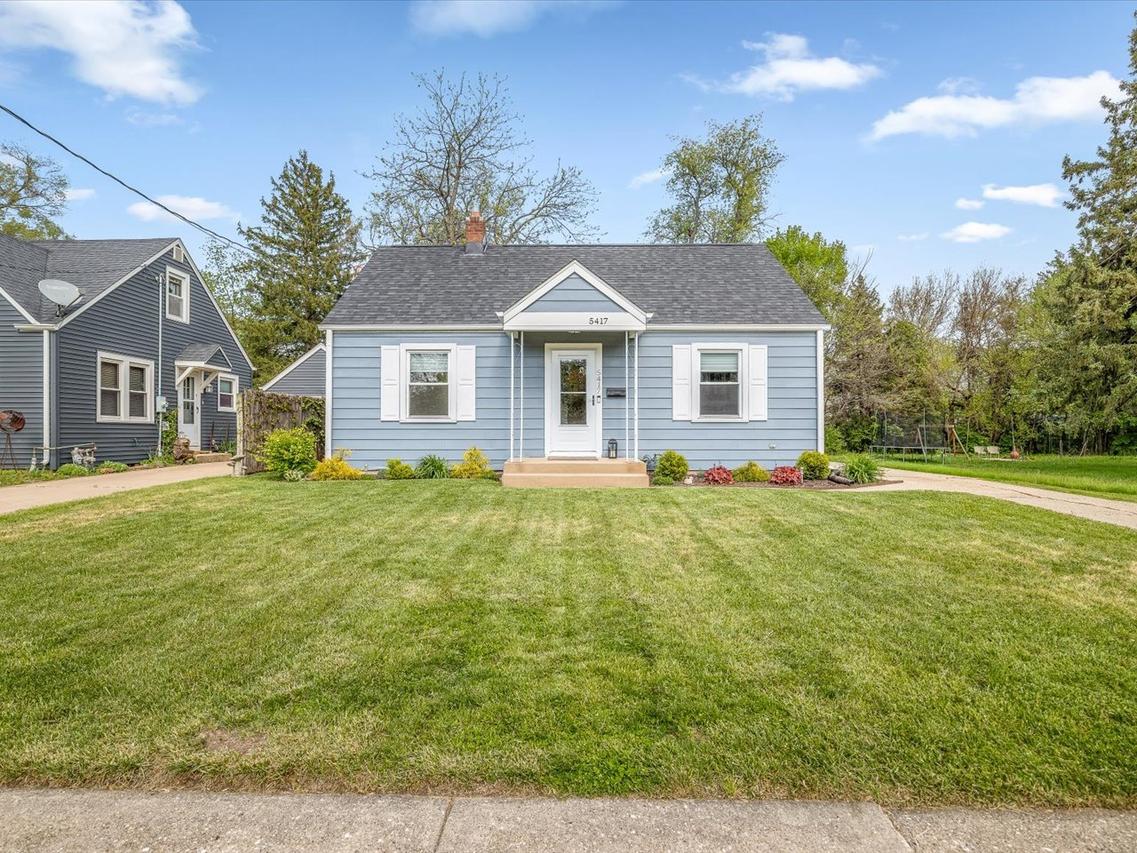 5417 Hollis Ave., Loves Park, IL 61111