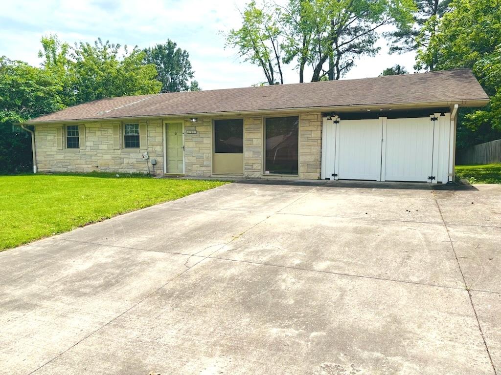 1709 W Sunset Dr., Carbondale, IL 62901