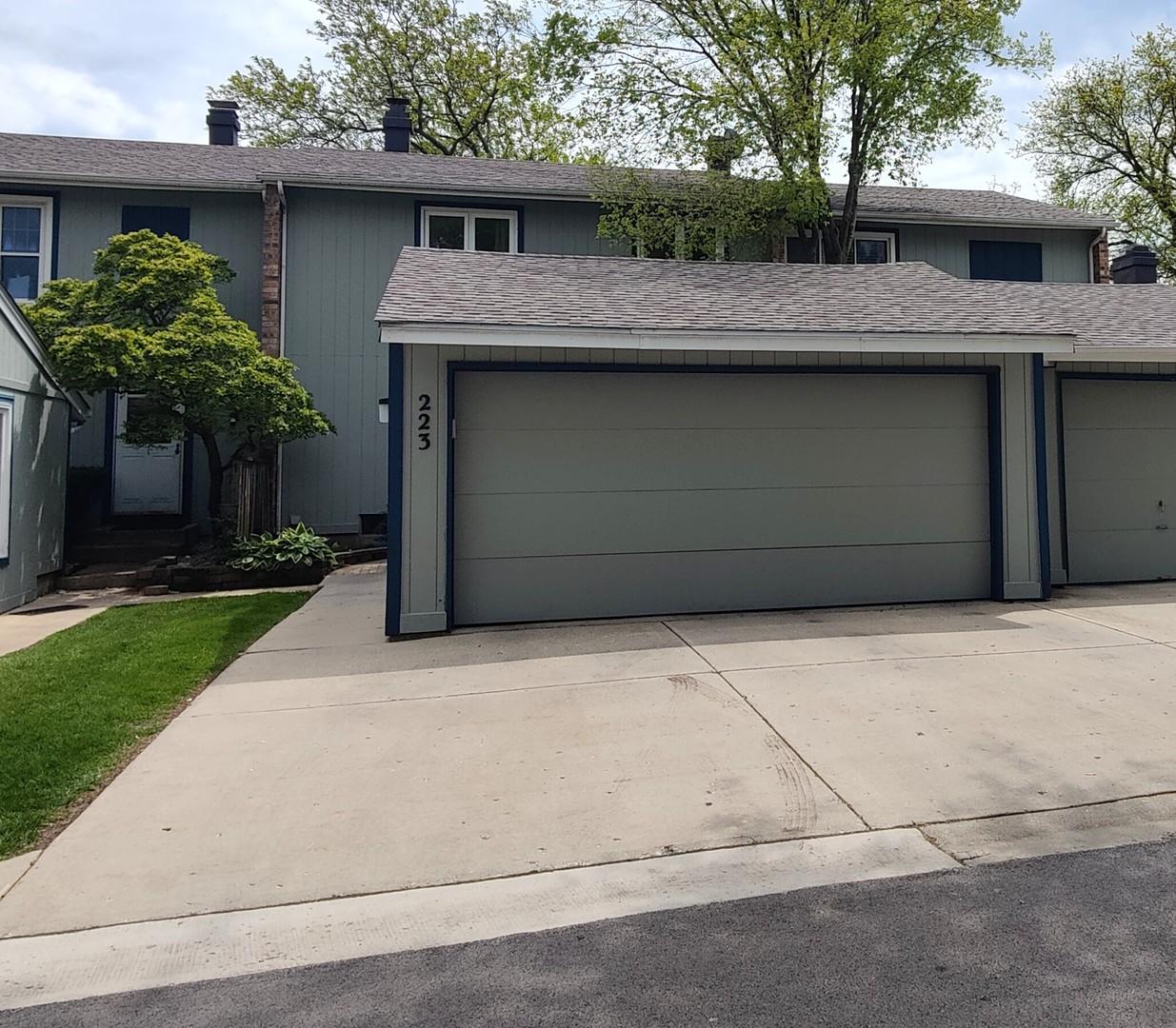 223 Willow Ln., Bloomingdale, IL 60108