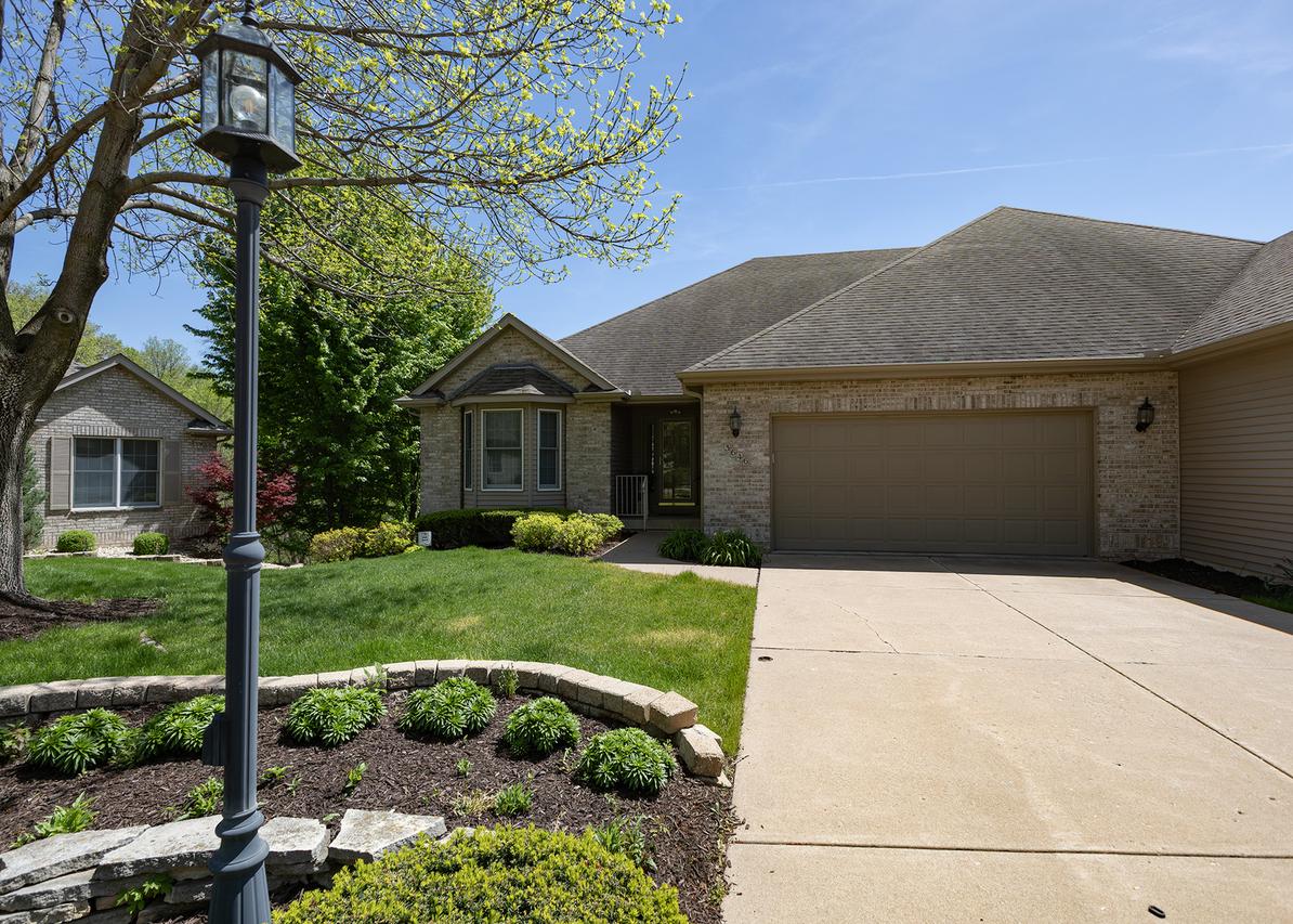 3646 71st Street Ct., Moline, IL 61265