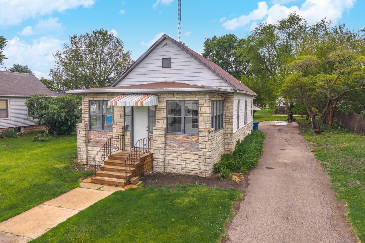 125 E Jackson St., Cullom, IL 60929