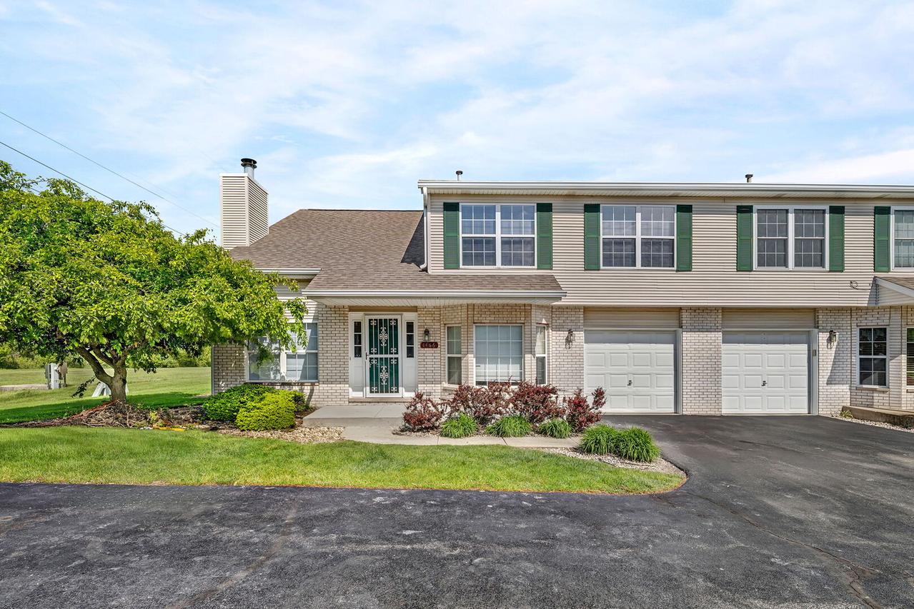 1466 Root St. #1, Crest Hill, IL 60435