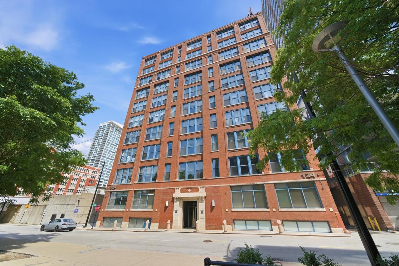 124 W Polk St. #406, Chicago, IL 60605