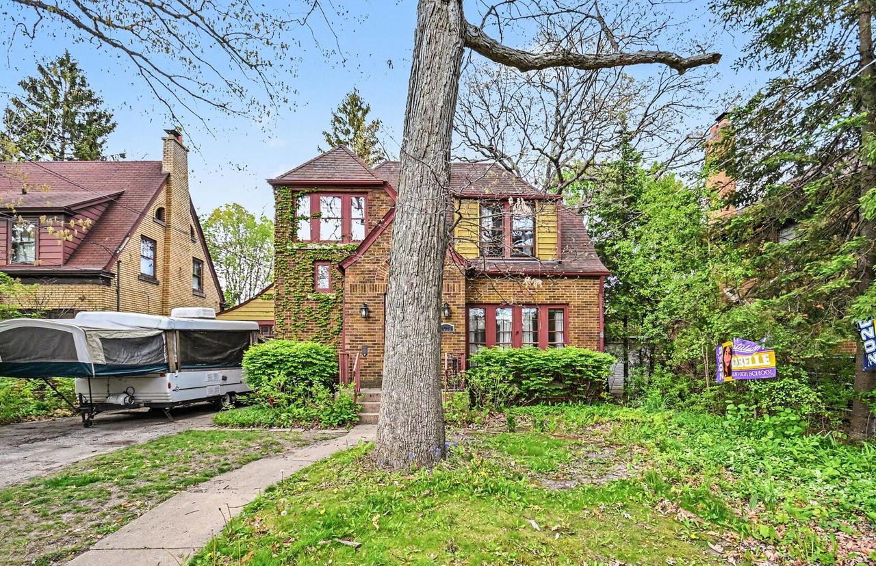 1006 Rogers Ct., Waukegan, IL 60085