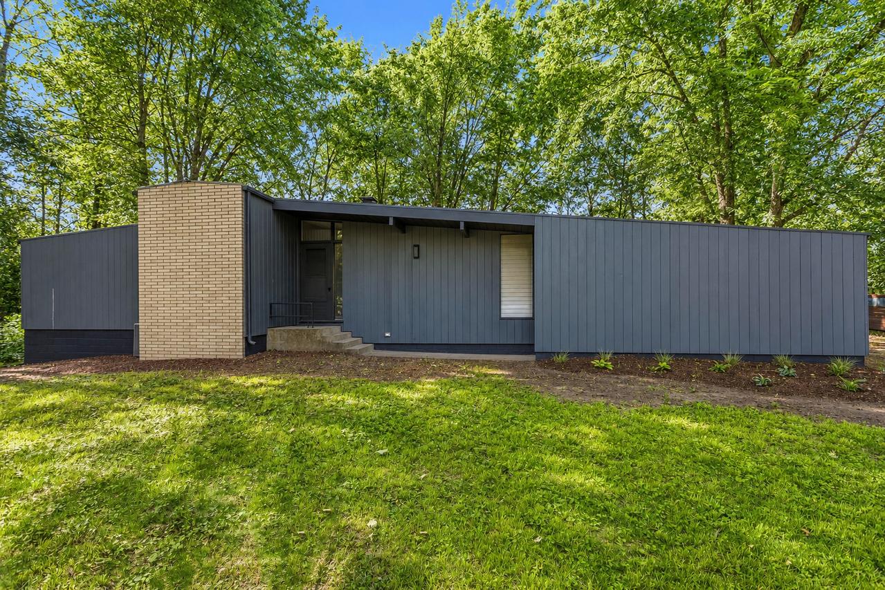 401 E George Huff Dr., Urbana, IL 61801