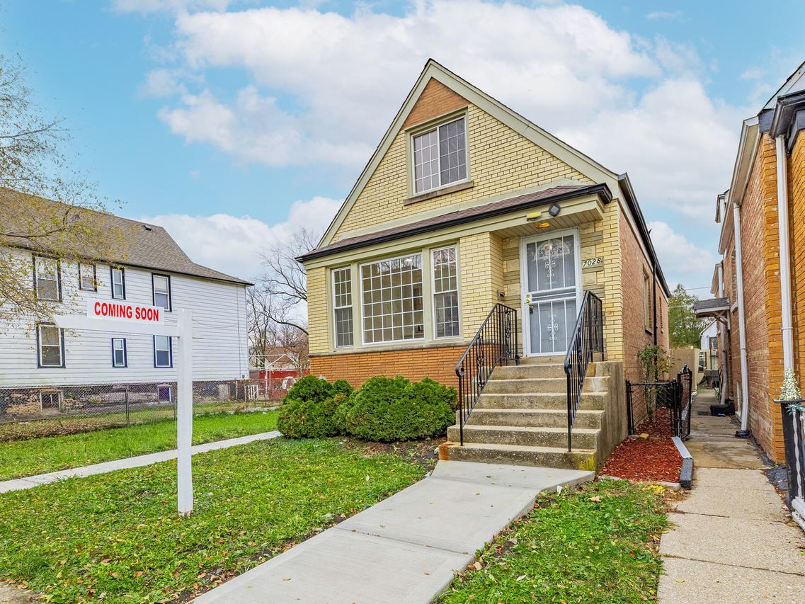7028 S Honore St., Chicago, IL 60636