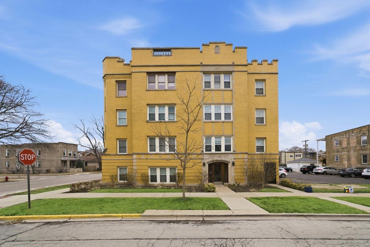 600 Elgin Ave. #3B, Forest Park, IL 60130