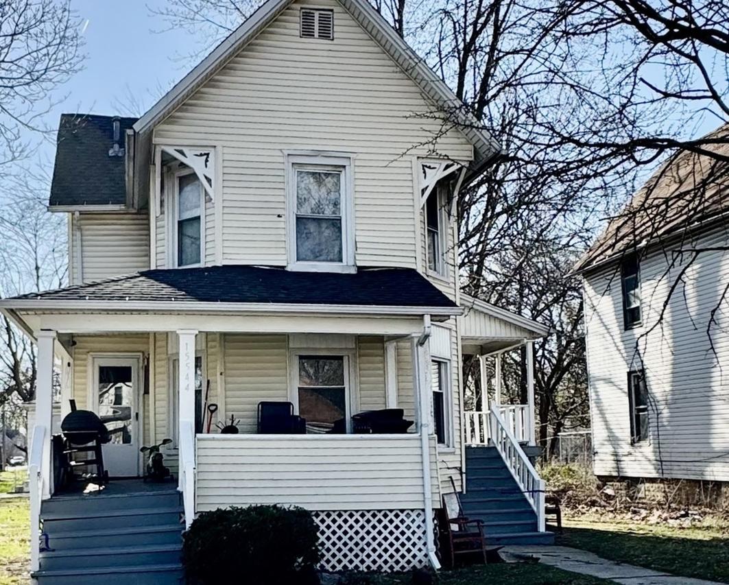 15544 Turlington Ave., Harvey, IL 60426