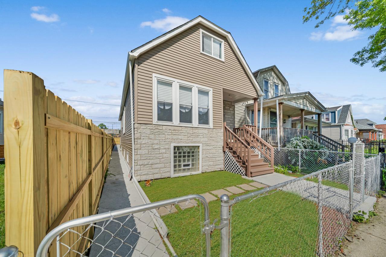 6418 S Claremont Ave., Chicago, IL 60636