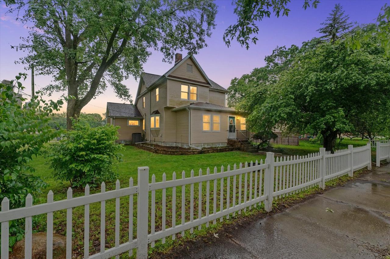 215 E Reynolds St., Tolono, IL 61880