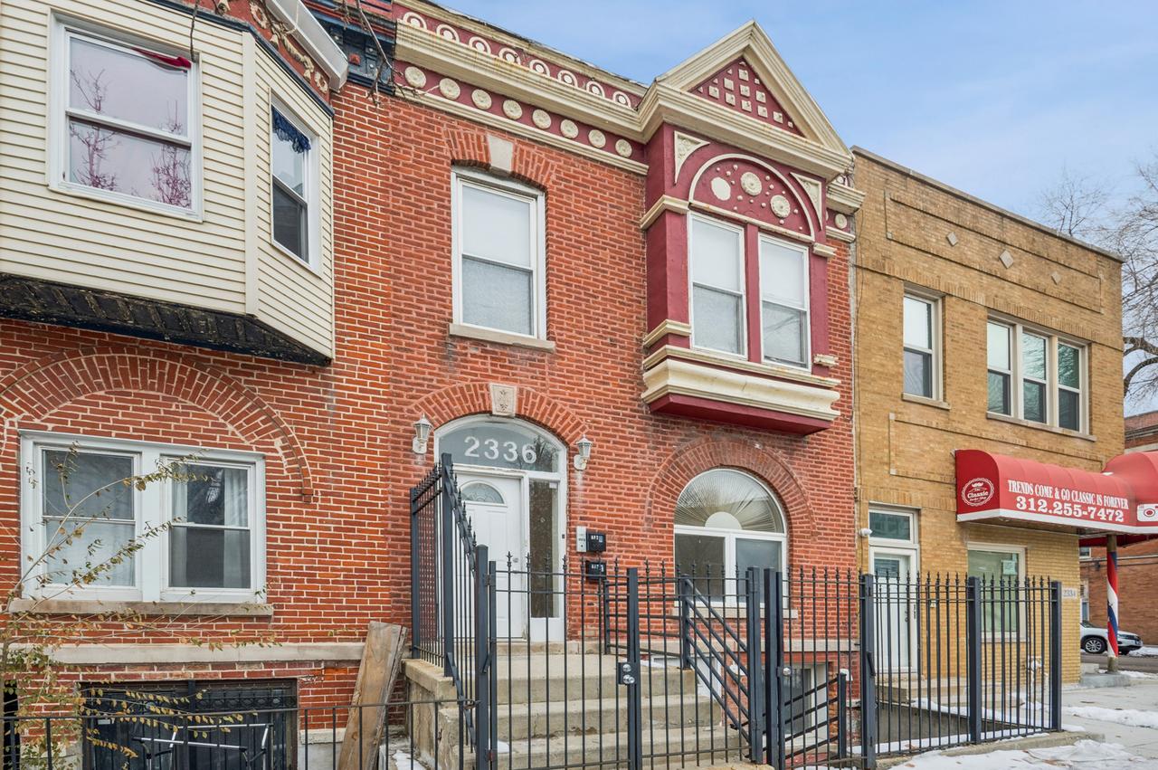 2336 W Taylor St., Chicago, IL 60612
