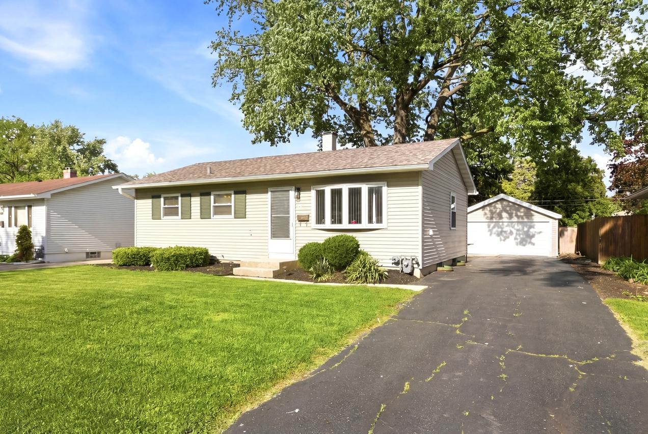 804 Pearson Dr., Joliet, IL 60435