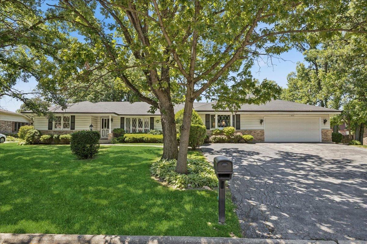 3444 Huntington Ter., Crete, IL 60417