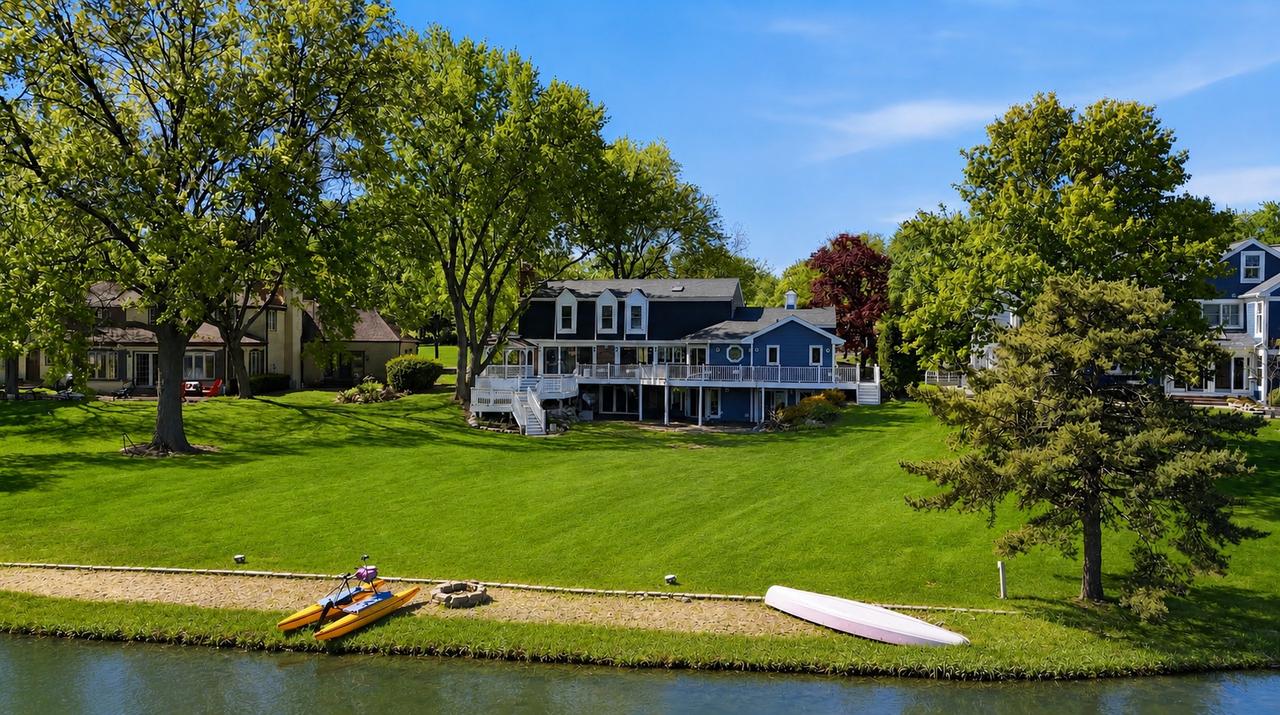 1480 Lake Shore Dr., Barrington, IL 60010