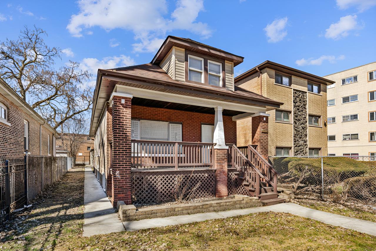 9220 S Dauphin Ave., Chicago, IL 60619