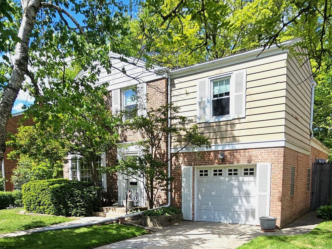 520 Warren Ave., Park Ridge, IL 60068