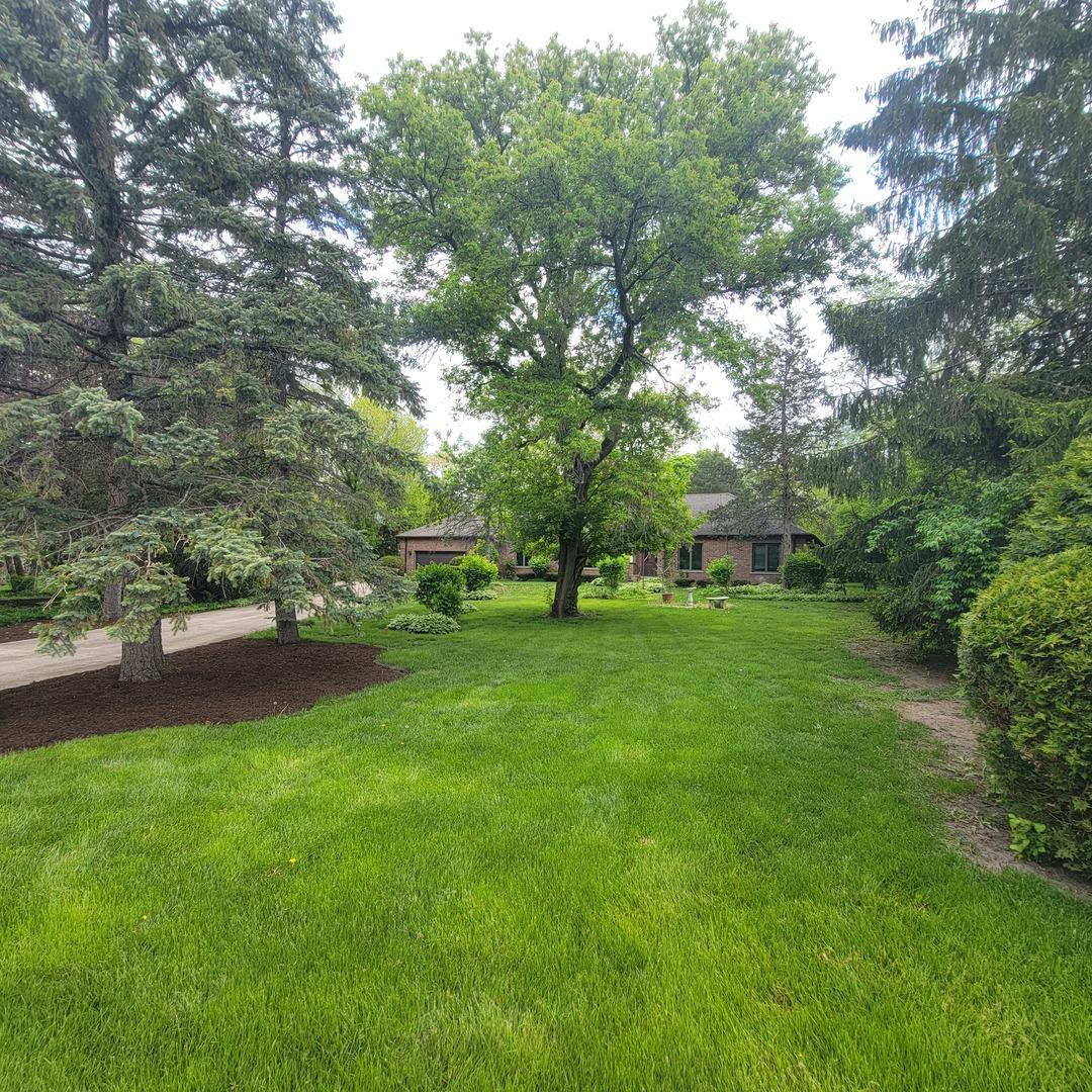 23547 N Raleigh Dr., Prairie View, IL 60069