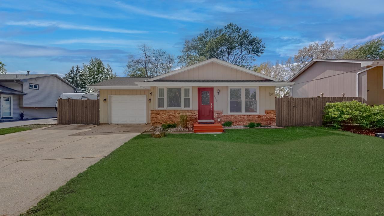 2017 Sanford Ave., New Lenox, IL 60451