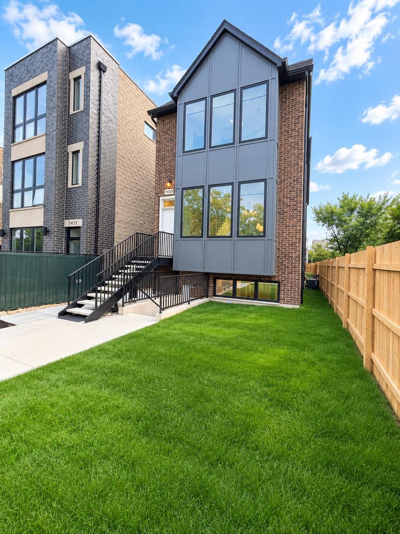 [Address Hidden by Seller], Chicago, IL 60612