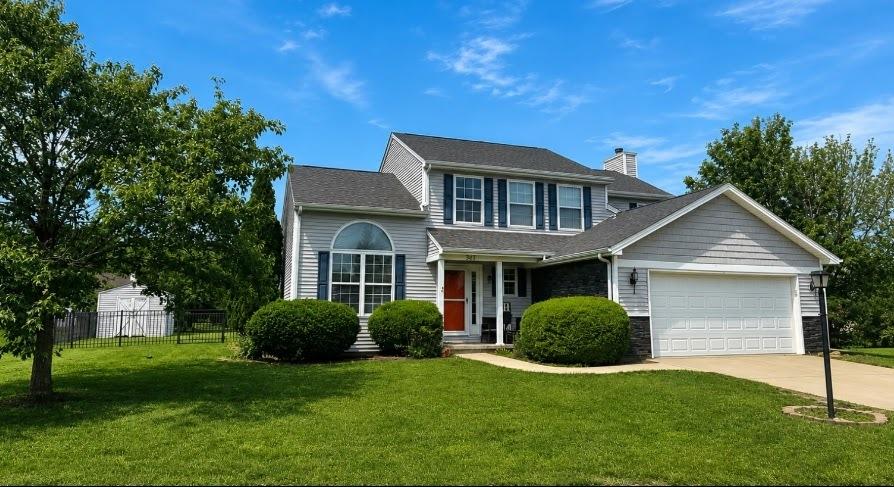 302 Orchard St., Mahomet, IL 61853