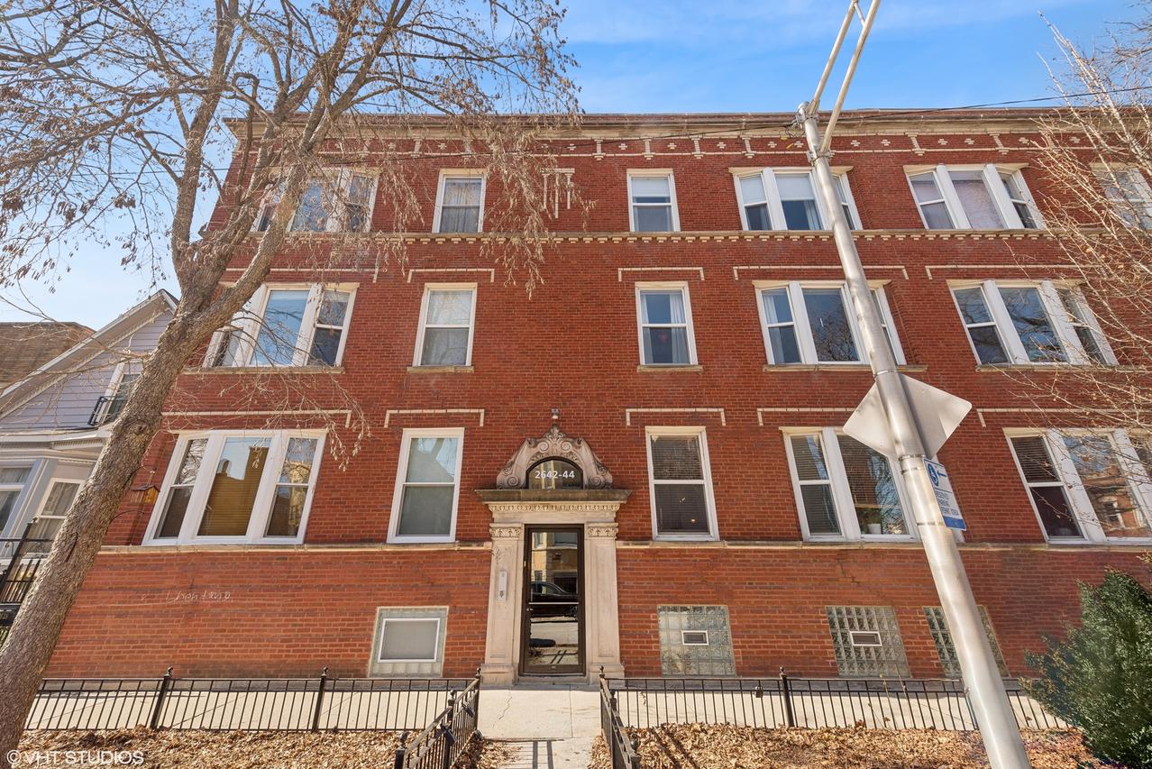 2644 N Washtenaw Ave. #2D, Chicago, IL 60647