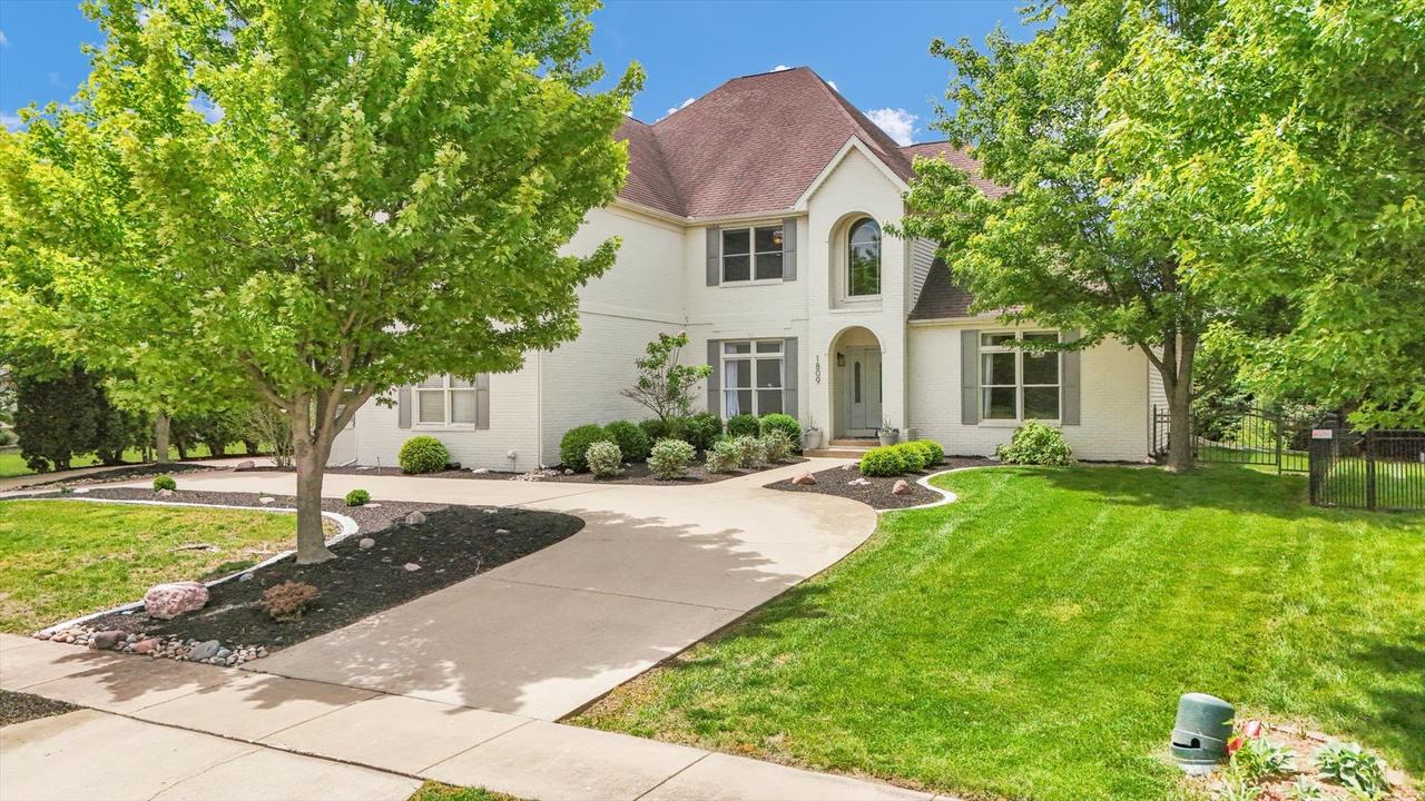 1809 Mullikin Dr., Champaign, IL 61822