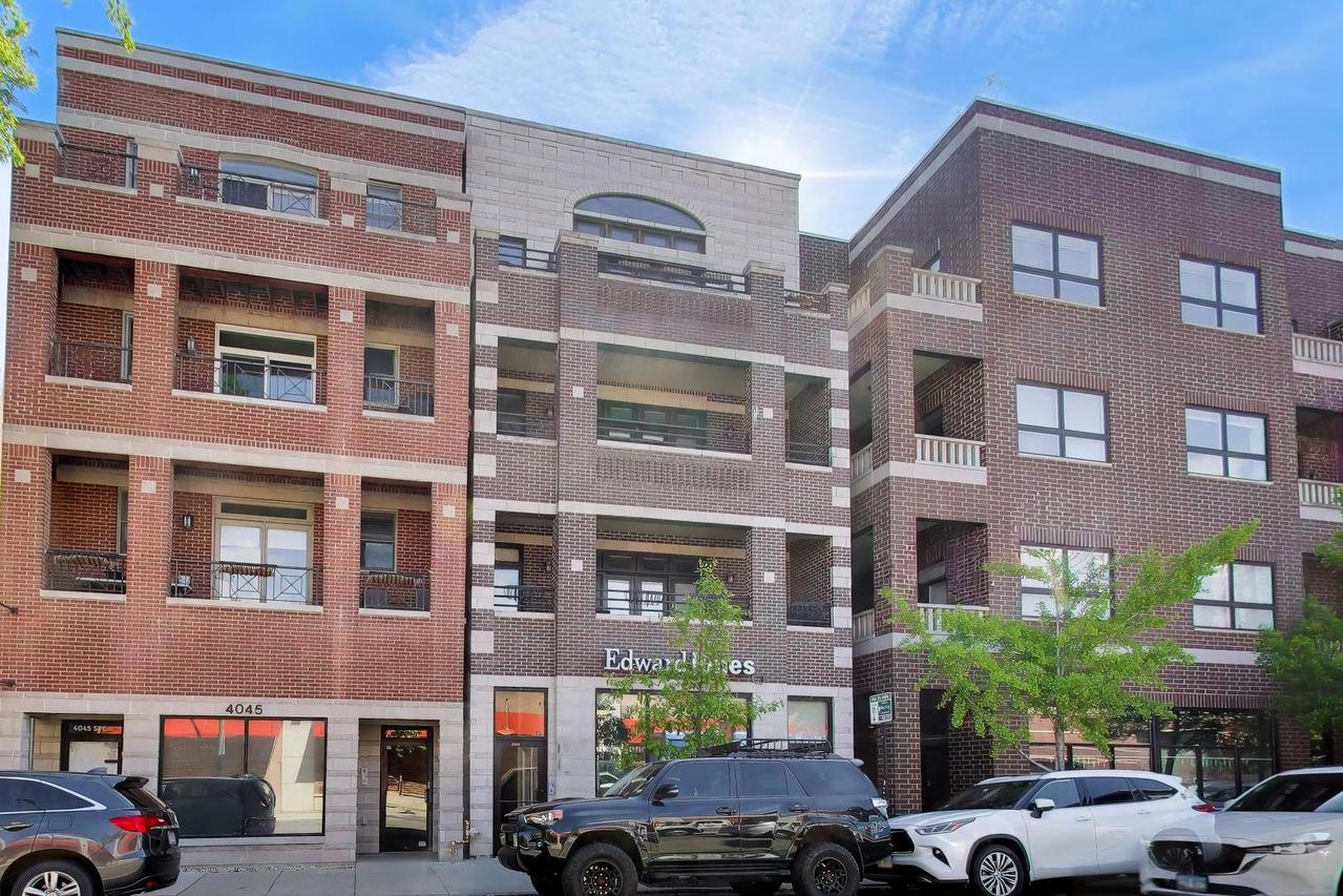 4043 N Damen Ave. #4, Chicago, IL 60618