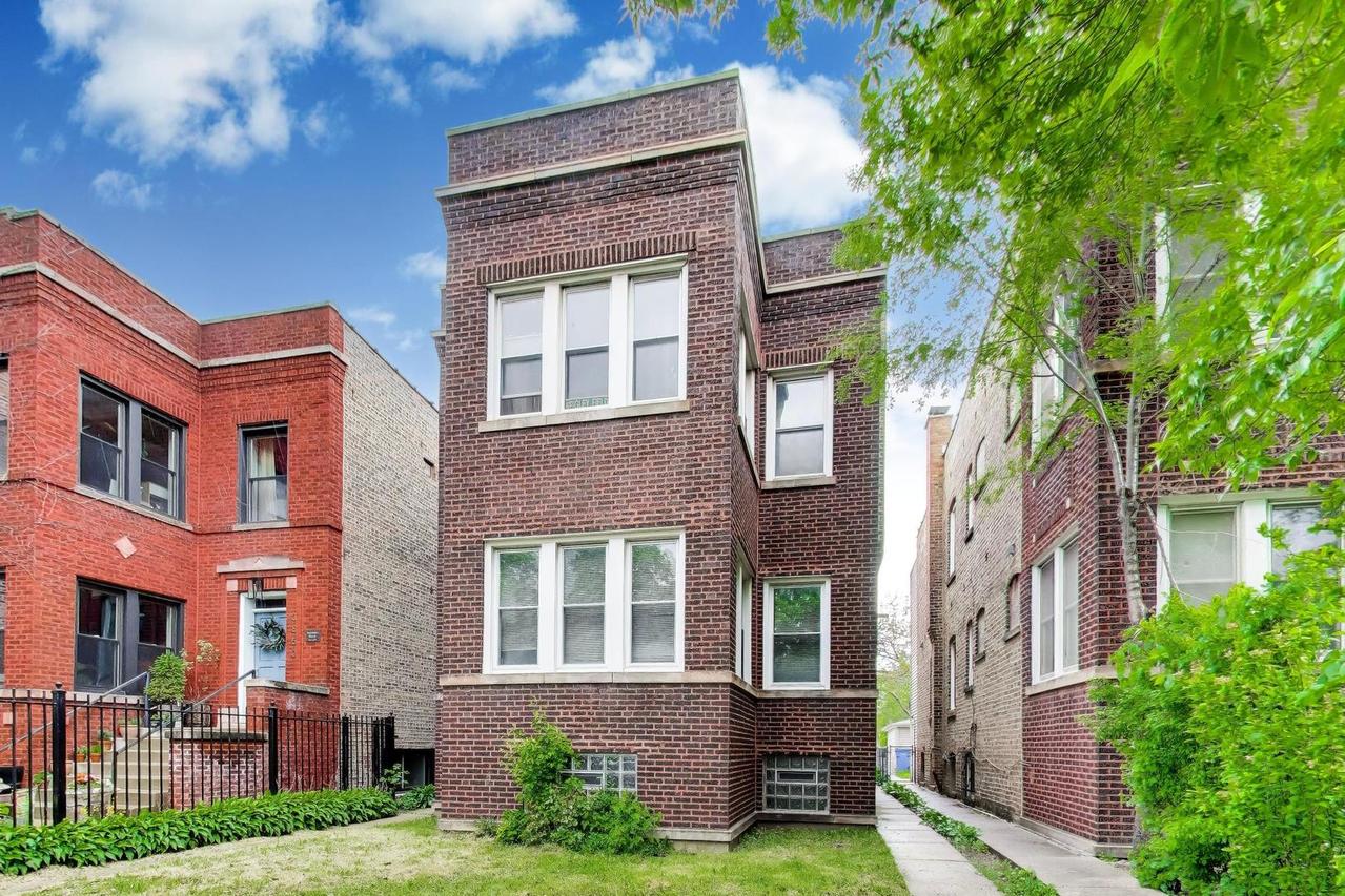 3848 W Irving Park Rd., Chicago, IL 60618