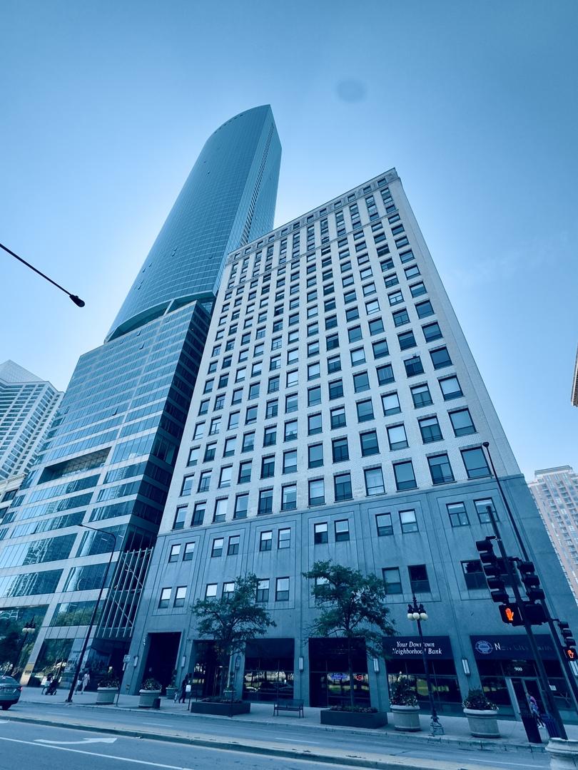 910 S Michigan Ave. #1705, Chicago, IL 60605