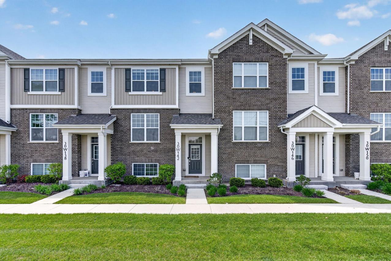 30W142 Wheeler Cir., Warrenville, IL 60563