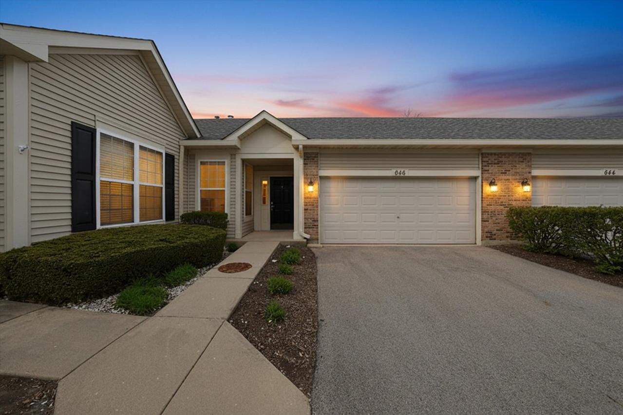 646 S Cadillac Cir., Romeoville, IL 60446