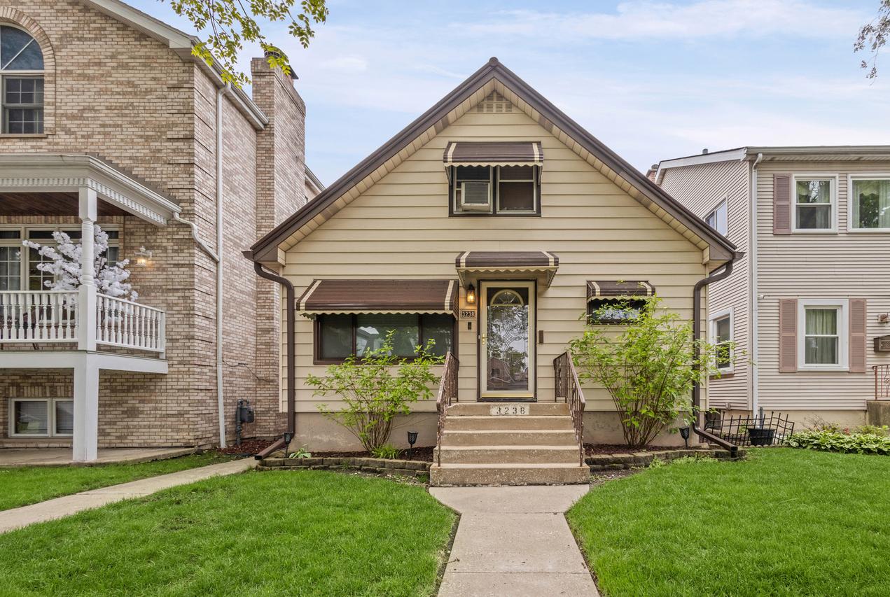 3238 N Pittsburgh Ave., Chicago, IL 60634