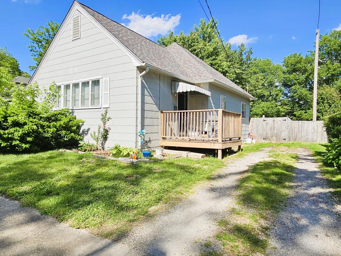 804 S 20th St., Mt Vernon, IL 62864