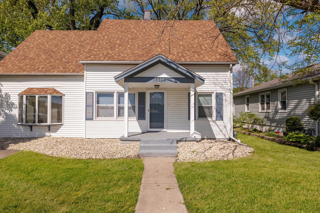 18508 Chicago Ave., Lansing, IL 60438
