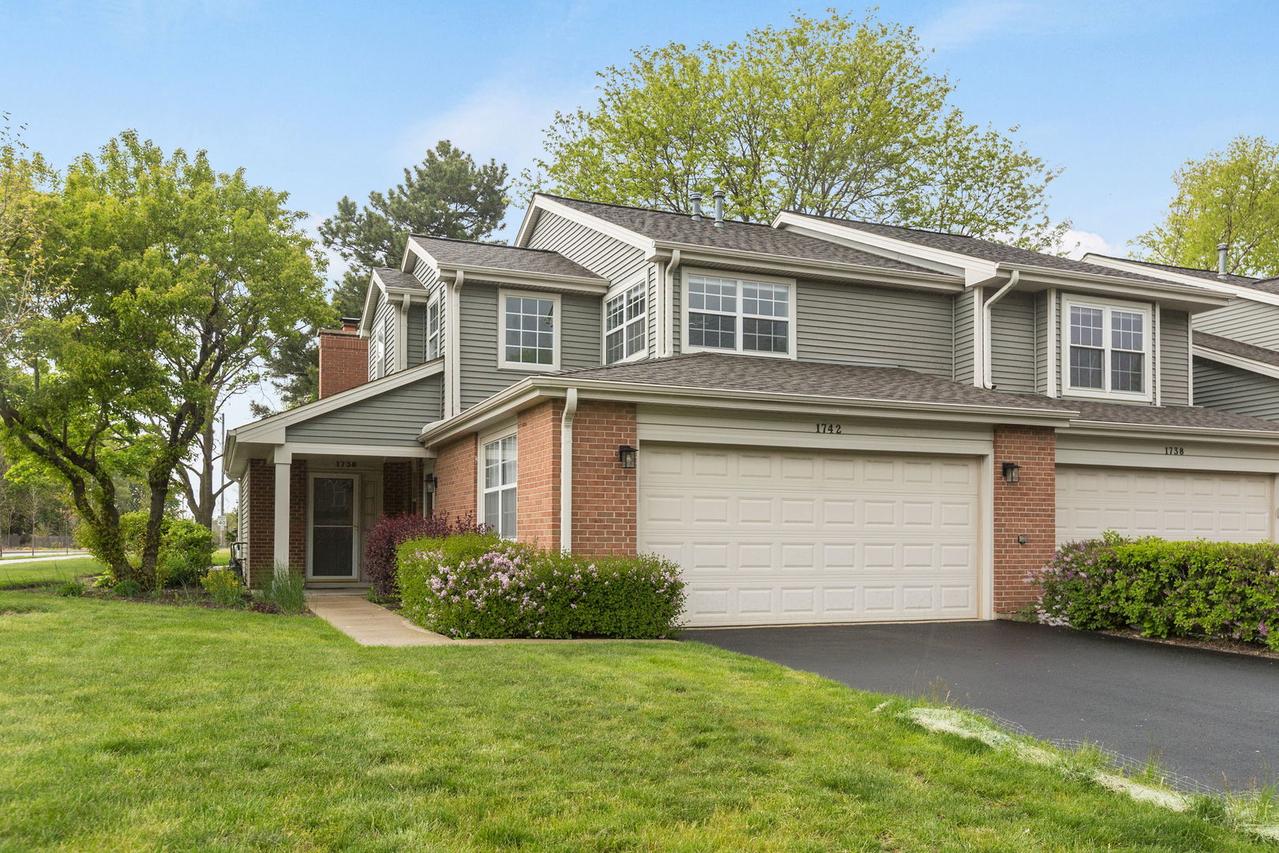 1742 W Orchard Pl., Arlington Heights, IL 60005