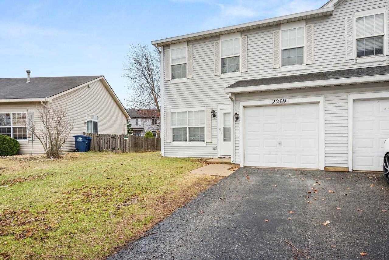 2269 Rebecca Cir., Montgomery, IL 60538