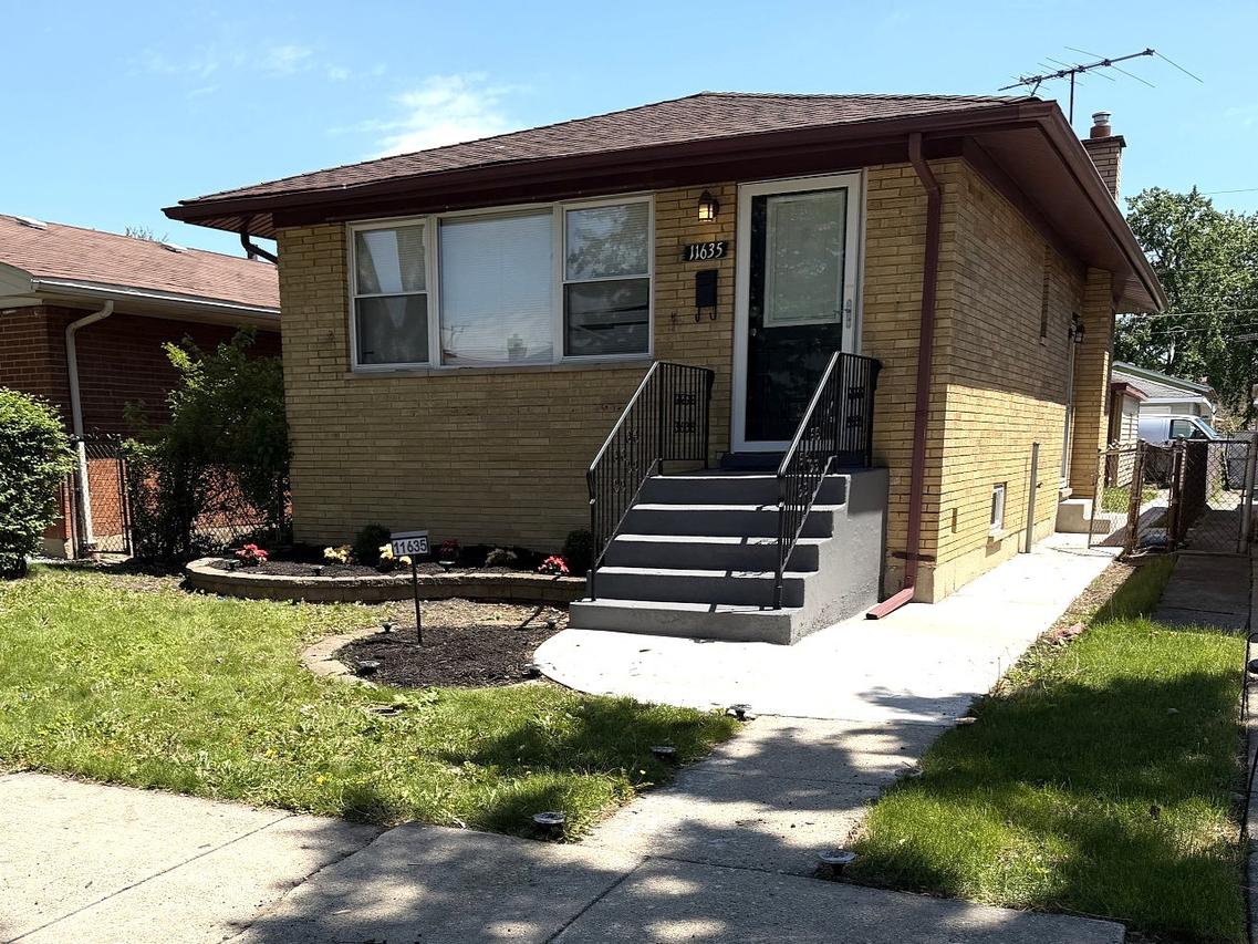11635 S Justine St., Chicago, IL 60643