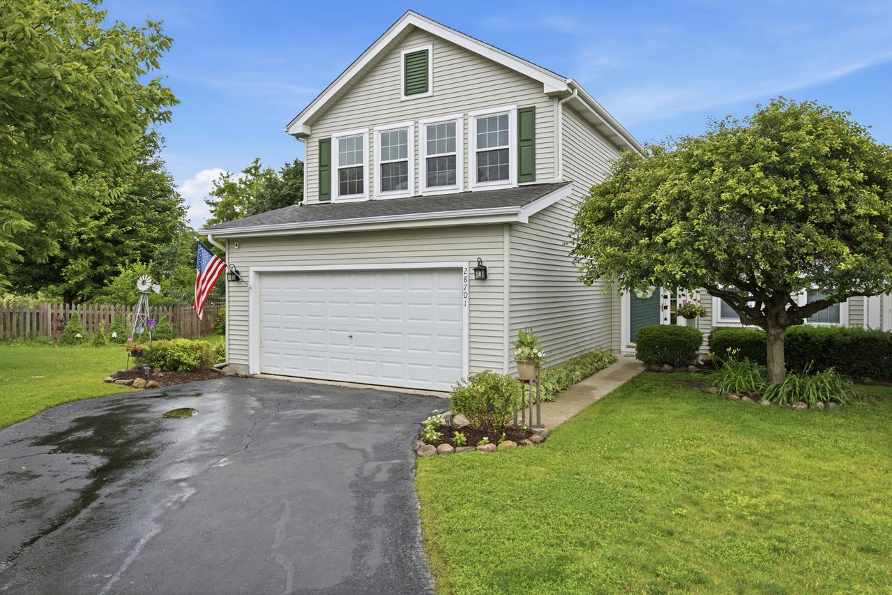 28701 Sawmill Ln., Lakemoor, IL 60051